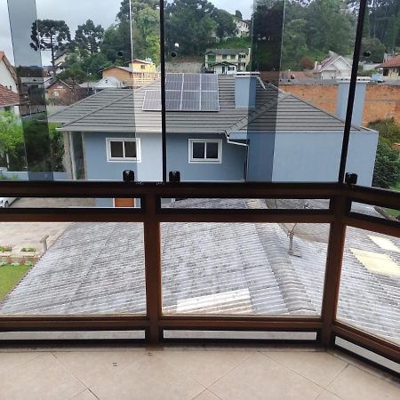 Apartamento Apartamento Ensolarado No Centro De Gramado Exterior foto