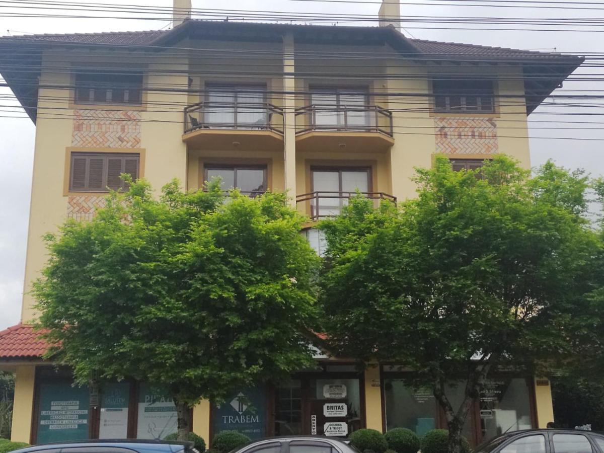 Apartamento Apartamento Ensolarado No Centro De Gramado Exterior foto